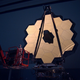 Foto del telescopio James Webb en desarrollo, créditos de: NASA Goddard Space Flight Center.